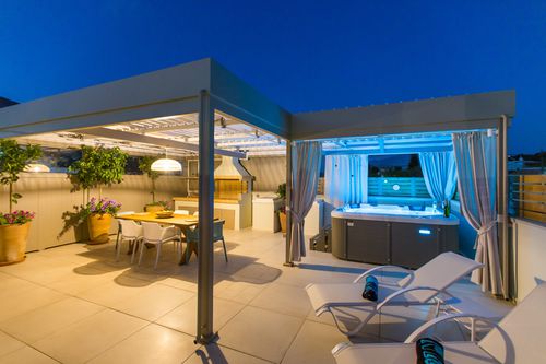 Pérgola em alumínio - COSPICON  SA - com lâminas orientáveis / bioclimática / de acionamento manual