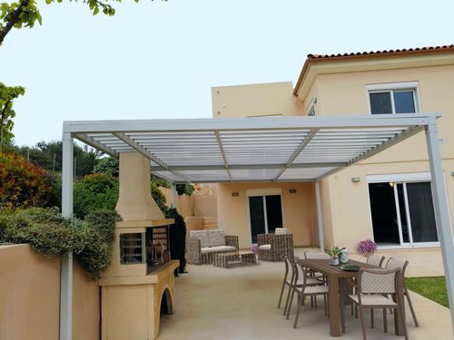 Pérgola em alumínio - COSPISUN - COSPICON  SA - em policarbonato / com lâminas quebra-sol / com cobertura de policarbonato
