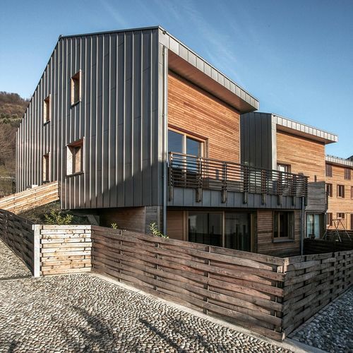 Revestimento de fachada em folhas - THE PARCO DEI GELSI - ZINTEK - em zinco-titânio / vertical / reciclável