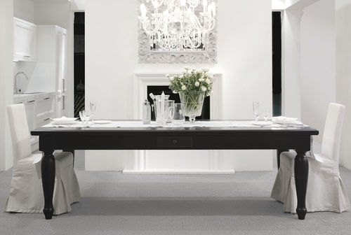 Mesa clássica - GALLERY - CASTAGNA CUCINE - em madeira laqueada / com base em madeira laqueada / retangular