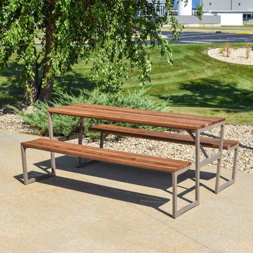 Mesa de piquenique contemporânea - MIDVALE - Madrax/Thomas Steele - em ipê / com base metálica / retangular