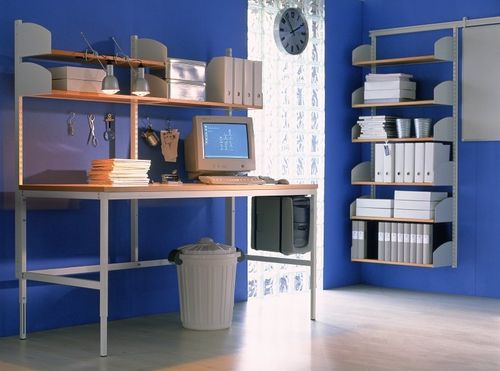 Mesa de trabalho contemporânea - AB HYLLTEKNIK - em madeira / com altura regulável / da linha residencial