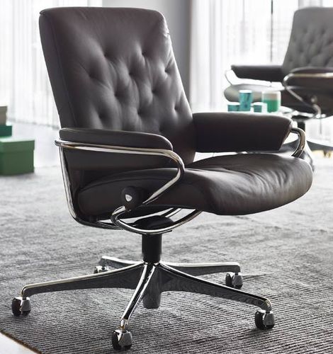 Poltronas de escritório contemporânea - METRO - Ekornes - em couro / reclinável / preta