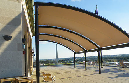 Estrutura tensionada com estrutura metálica - SKYLINE  - Fabric Architecture - alpendre / para cobertura / com membrana de fibra de vidro
