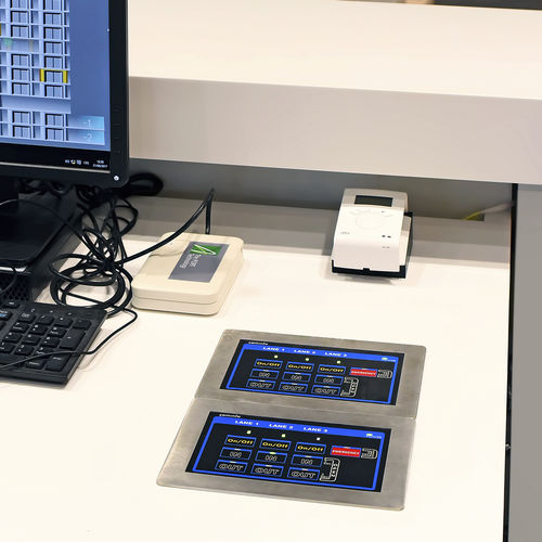 Tela sensível ao toque para controle de acesso - TOUCHPANEL - COMINFO - para bancada / com display digital / para ambiente interno