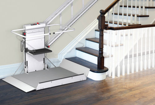 Plataforma elevatória para escadas para pessoas com mobilidade reduzida - DELTA - SAVARIA CONCORD - inclinada