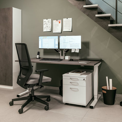 Mesa secretária de piso - EASY - ASSMANN BÜROMÖBEL GMBH & CO. KG - contemporânea / em madeira / reta