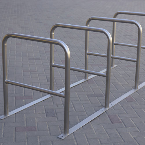 Bicicletário de piso - GM16 - Darba Spars - com sistema de segurança / para espaço público / para escola