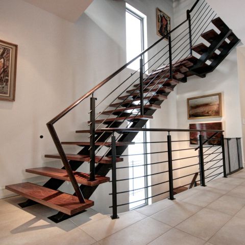 Escada reta - RAIL 2230 - BATTIG DESIGN - em L / com degraus em madeira / com estrutura em aço