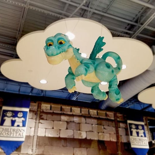 Escultura suspensa - Soft Play LLC - para parque infantil / multicores / animal
