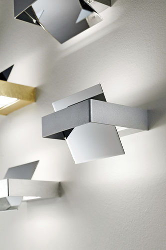 Arandela contemporânea - VOLTA - BRAGA F.LLI s.n.c. - para ambiente interno / metálica / de LED