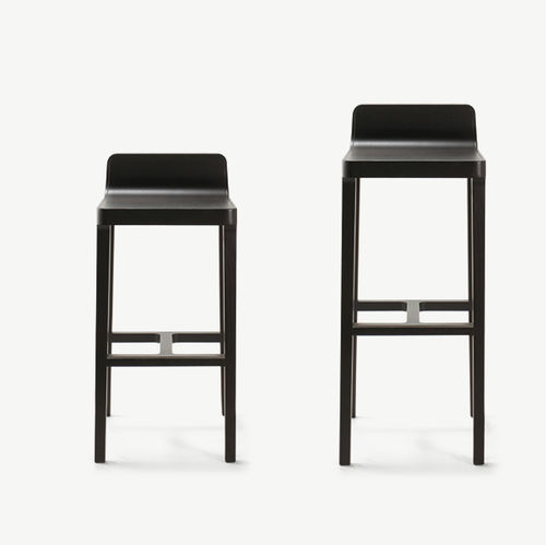 Banqueta alta contemporânea - EMEA - Alki - em couro / em nogueira / com base em carvalho