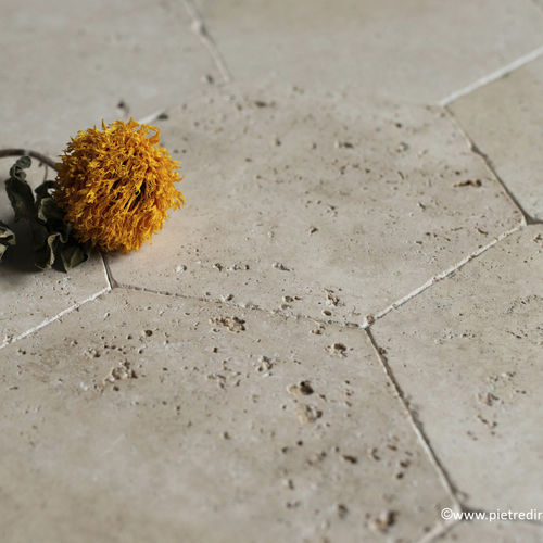 Revestimento hexagonal em pedra - ESAGONO 20 LIGHT BLEND  - PIETRE DI RAPOLANO PDR SRL - escovado / para ambiente interno / para recepção
