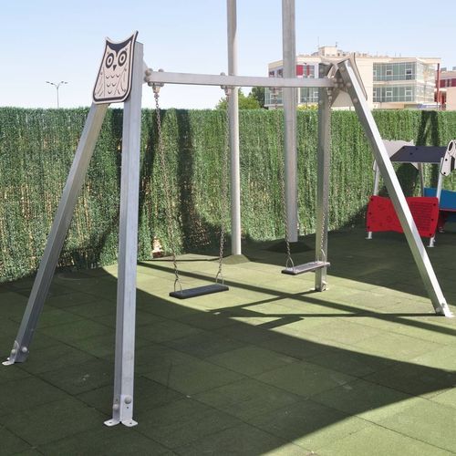Balanço em aço inoxidável - WATCHFUL OWL  - Industrias Agapito - em polietileno / galvanizado / para playground