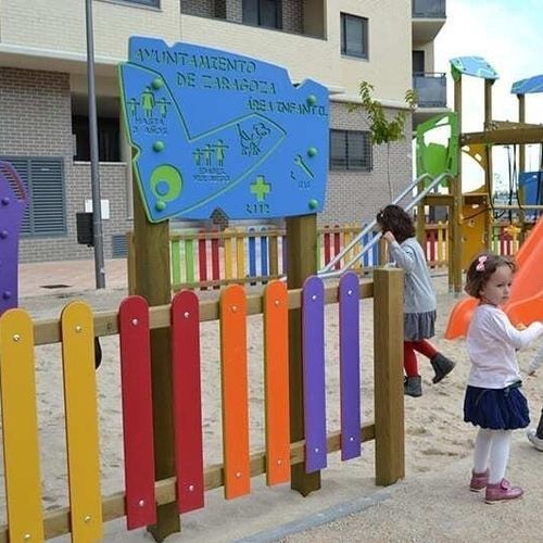 Placa de sinalização para parque infantil - VELETA  - Industrias Agapito - de piso / em pinho / em aço galvanizado