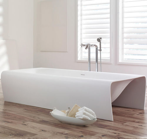 Banheira freestanding - STRIP - AQUAdesign - em material plástico / branca
