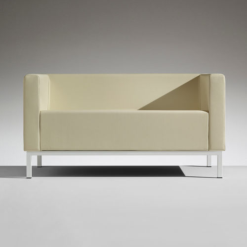Sofá compacto - POLO - Lamm srl - contemporâneo / em tecido / em couro