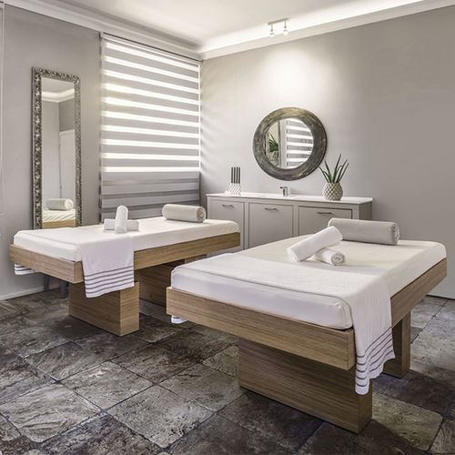 Mesa de massagem sob medida - AKTICE SPA - AKT GROUP - elétrica / em madeira / em couro ecológico