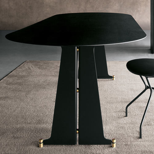 Mesa contemporânea - T10 - extendo - em carvalho / em HPL / em concreto