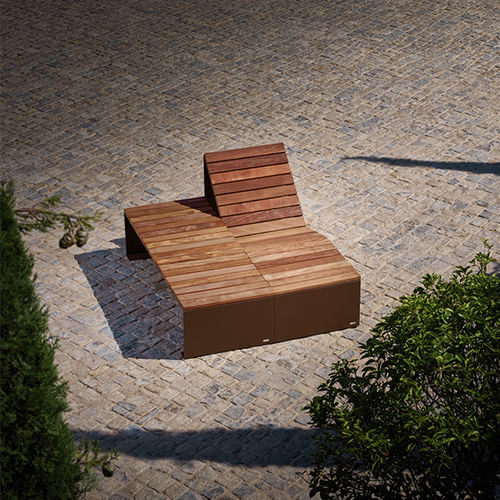 Cadeira preguiçosa contemporânea - ABSOLUT CARPET - CYRIA | Mobilier Urbain - em madeira / em aço / para ambiente externo