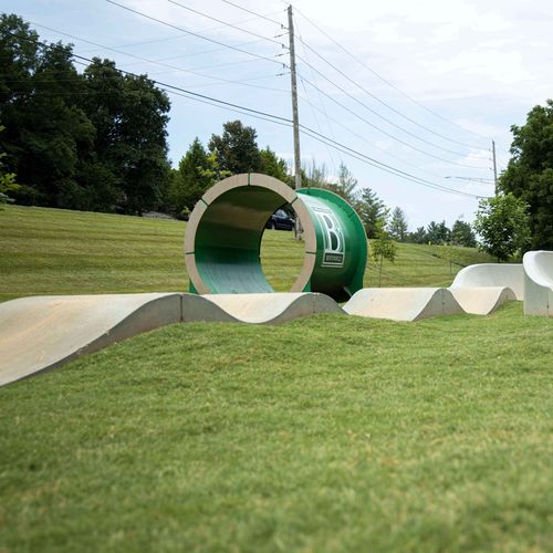 Pista de pump track para skatepark - BENTONVILLE, AR - World Skate Parks - em compósito / de asfalto / em concreto