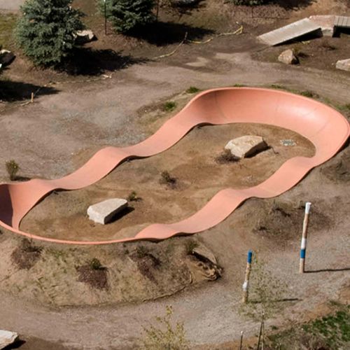 Pista de pump track para skatepark - BRECKENRIDGE, CO - World Skate Parks - em concreto