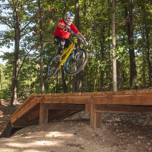 Skatepark em madeira - BENTONVILLE, AR - World Skate Parks - para bike park