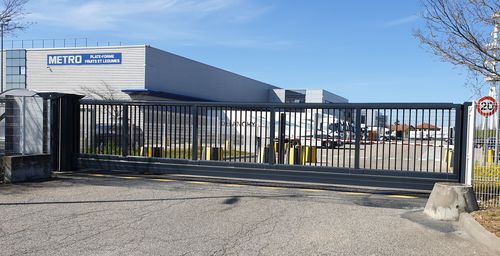 Portão autoportante - ULMALU 1000 V12 - TGO (TRAVAUX GENERAUX DE L'OUEST) - direito / para lado esquerdo / em alumínio