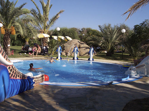 Piscina pré-fabricada - Polin Waterparks - modular / sob medida / para ambiente externo