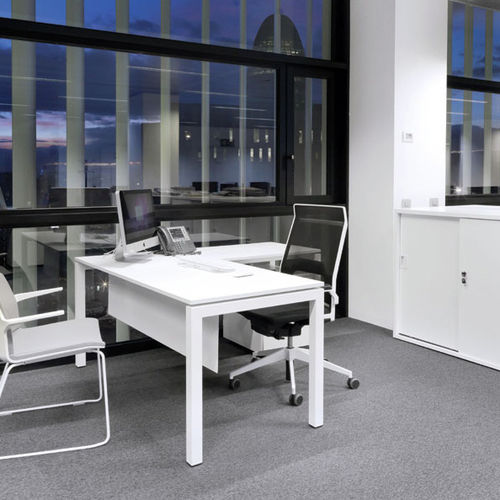 Mesa executiva - TEC - Dynamobel - de piso / individual / contemporânea