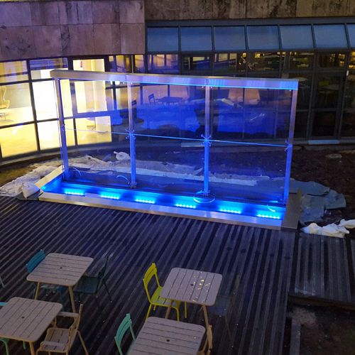 Painel borbulhador em vidro - TROCADÉRO PARIS - Espace d'eau France - autoportante / por medida / aço inoxidável