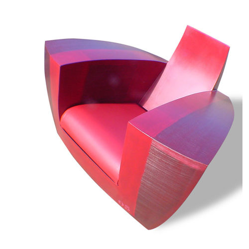 Poltrona contemporânea - EASY ONE COLOR - ICI ET LA - em couro / em aço pintado / feita à mão