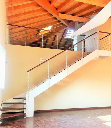 Escada em L - Link Linear - CAST DESIGN - em U / com degraus em madeira / com estrutura em aço