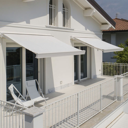 Toldo reto com box - QUBICA LIGHT - KE Outdoor Design - manual / da linha comercial / para pátio