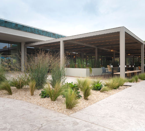 Pérgola apoiada em parede - KEDRY PRIME - KE Outdoor Design - em alumínio / com lâminas orientáveis / bioclimática