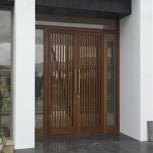 Porta de entrada - Grupo GUBIA - em wengé / em bambu / de correr