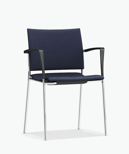 Cadeira para interlocutor contemporânea - FENIKS XL - Casala - para ambiente interno / em tecido / em faia