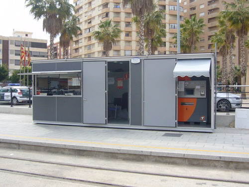 Quiosque de informação - HABANA 38 - URBADIS Microarquitectura - metálico