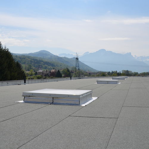 Claraboia para cobertura estanque - ECOLUX FIXE - Kingspan Light + Air - com esquadria / em policarbonato