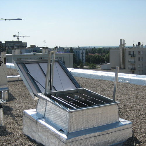 Janela para extração natural de fumaça em alumínio - ECOFEU 160 TC - Kingspan Light + Air - com exaustor de fumaça e calor
