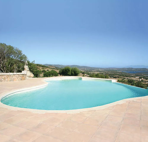 Piscina sob medida - Amalfi - Piscine Acquaform - com borda / para ambiente externo / enterrada