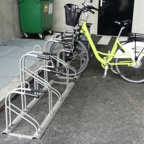 Bicicletário de piso - ZEELAND-4000 - NORCOR MOB.URBAIN - para espaço público / em aço / da linha comercial