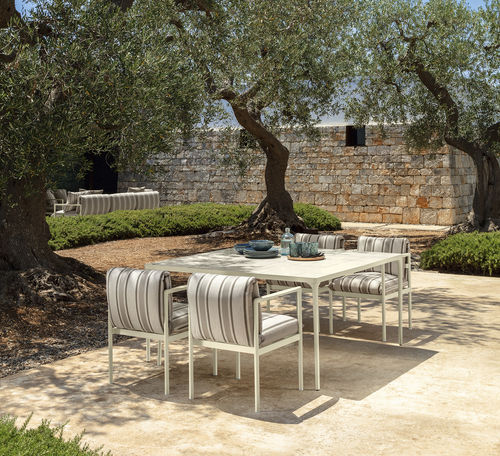 Mesa de jantar contemporânea - NALU - TALENTI - em grés esmaltado / com base em alumínio / quadrada