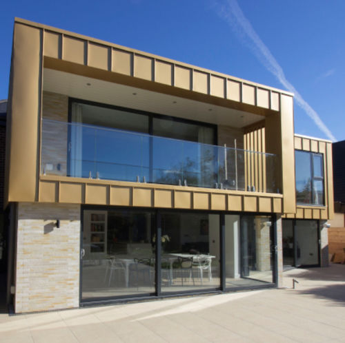 Revestimento de fachada em folhas - RESIDENTIAL HOUSE WEST BRIDGFORD  - Arconic Architectural Products SAS, Merxheim/Frank - em alumínio / vertical / nervurado