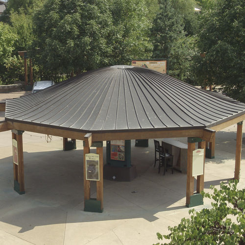 Cobertura em cobre - KANSAS CITY ZOO - A. Zahner - efeito de telhado de telha / zipada / nervurada