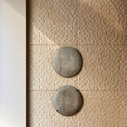Acabamento de parede em suporte não tecido - ADOBE - ARTE - para ambiente interno / em material têxtil / com relevo
