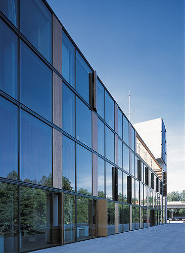 Fachada-cortina em painéis -  MAIN FIRE STATION, FREISING - Schindler - em vidro