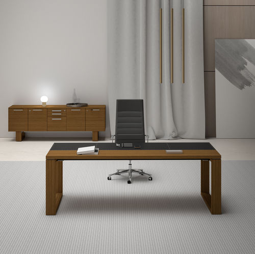Mesa executiva - ARCHE - Bralco - contemporânea / em madeira / com base formada por painéis