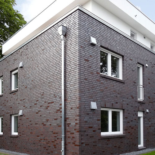 Tijolo para fachada - WINDSOR - Röben - maciço / isolante / com relevo