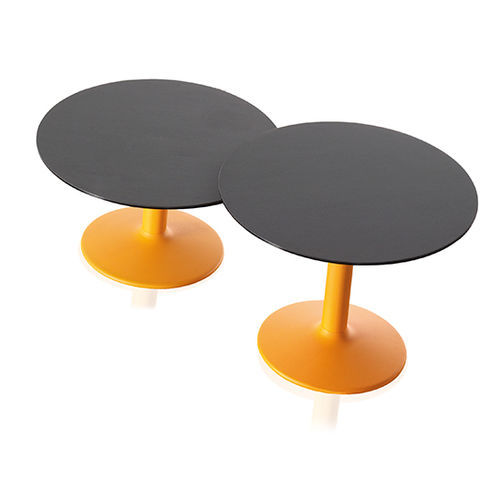 Mesa de centro contemporânea - COPA - MOBLIBERICA - em vidro / metálica / com base em metal pintado